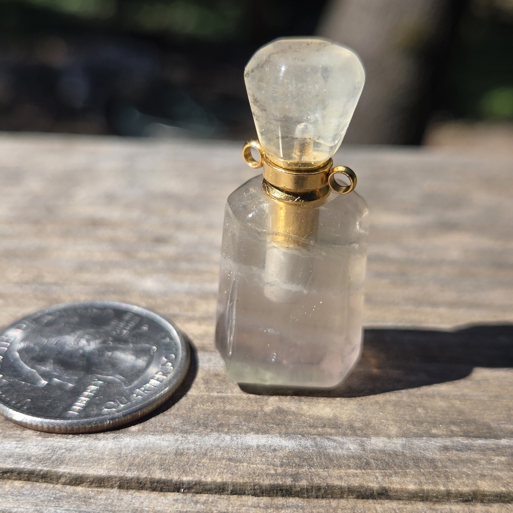 Green Florite Moss Rutile Crystal Bottle Pendant Essential Oil Aroma Therapy - Picture 3 of 5